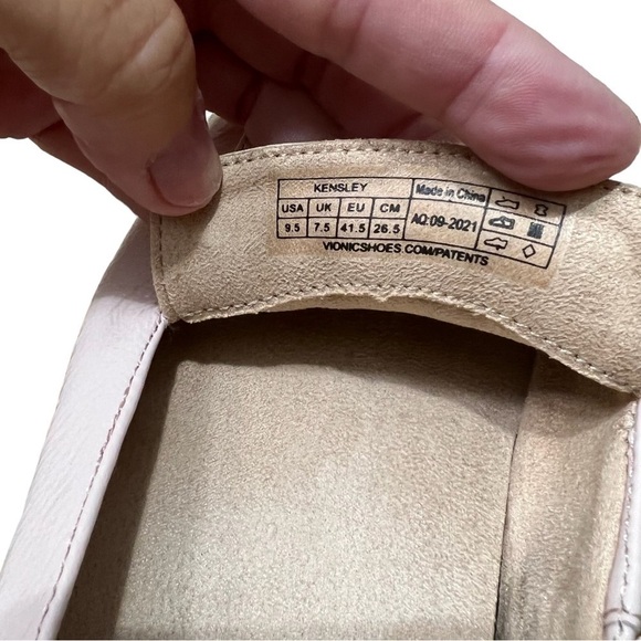 VIONIC Kensley  Patent Leather Loafers in Peony Size 9.5 - Picture 7 of 8